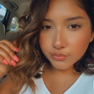 Meet your Posher, Marelyn